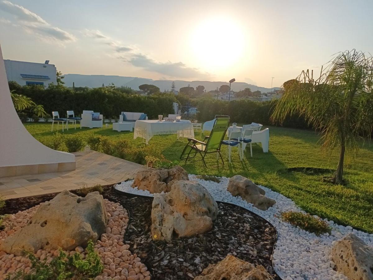 Villa Le Stelle Di Orione à Fontane Bianche Extérieur photo